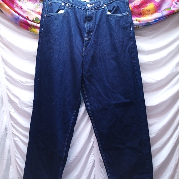 ASOS Men's Relaxed Fit Navy Jeans - Picture 3 of 7